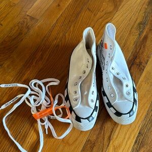 OFF-WHITE CHUCK TALOR 37 EUR OR 6.5 WOMRNES